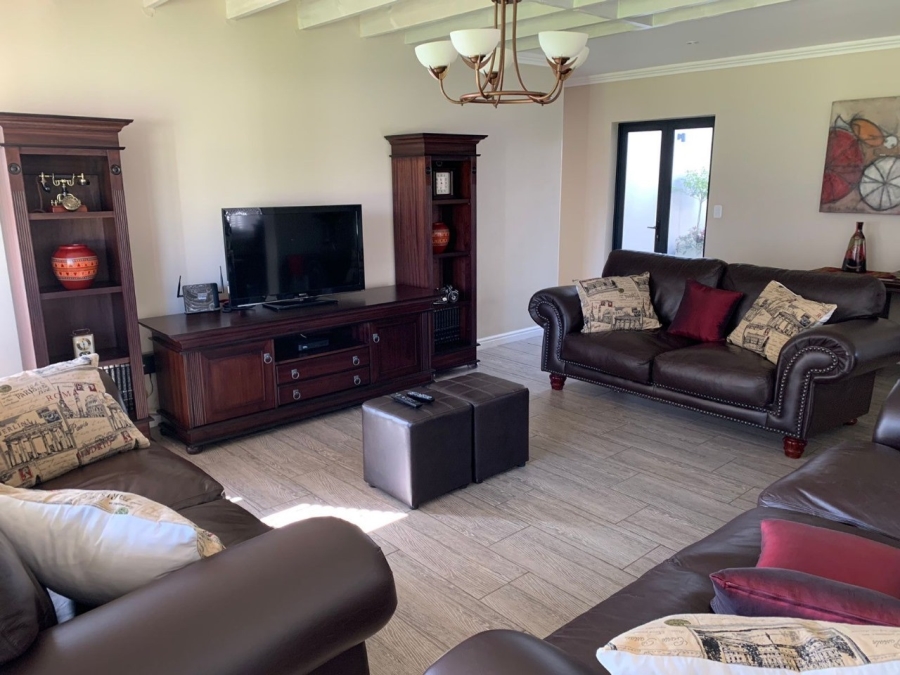 3 Bedroom Property for Sale in Kraaibosch Country Estate Western Cape